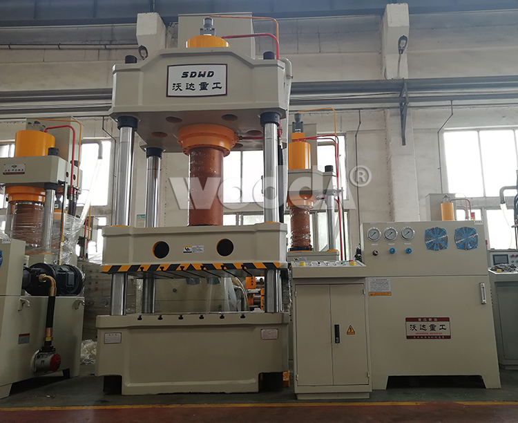 315噸四柱(zhù)液壓機