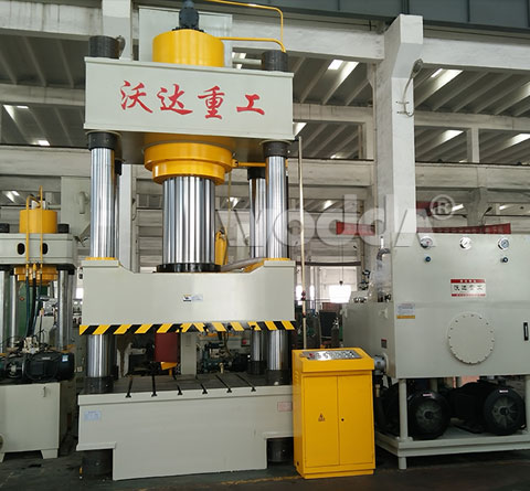 800t四柱液壓(ya)機