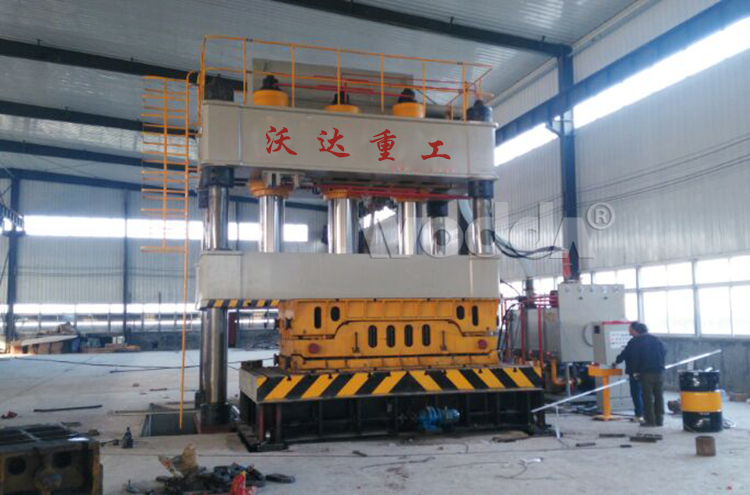 拉伸成(cheng)型液壓機