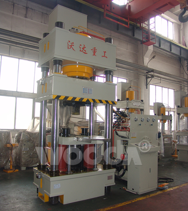 500噸牛羊舔(tiǎn)磚機