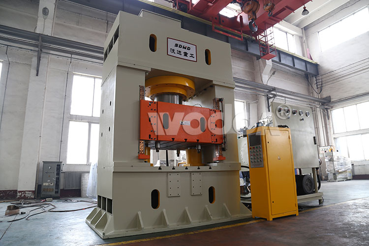 龍門液(yè)壓機