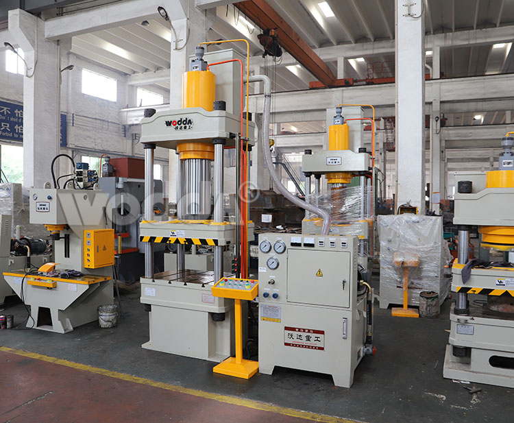 四柱三梁液(ye)壓機參數