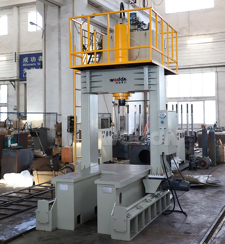 小型龍(long)門液壓(ya)機