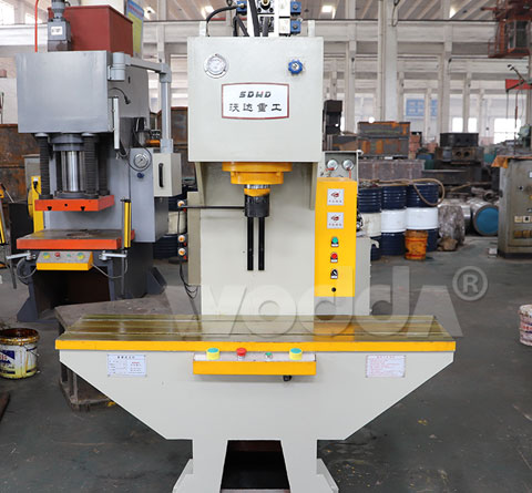 單柱校直(zhi)壓裝液壓(yā)機