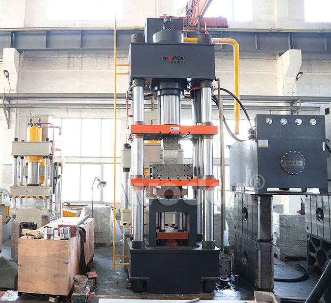 630噸匣(xia)缽成型液壓(ya)機