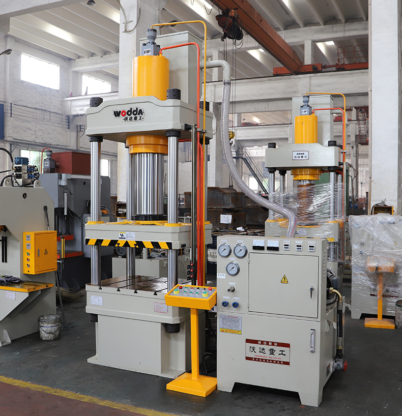 密胺餐(can)具熱壓成型液壓(yā)機