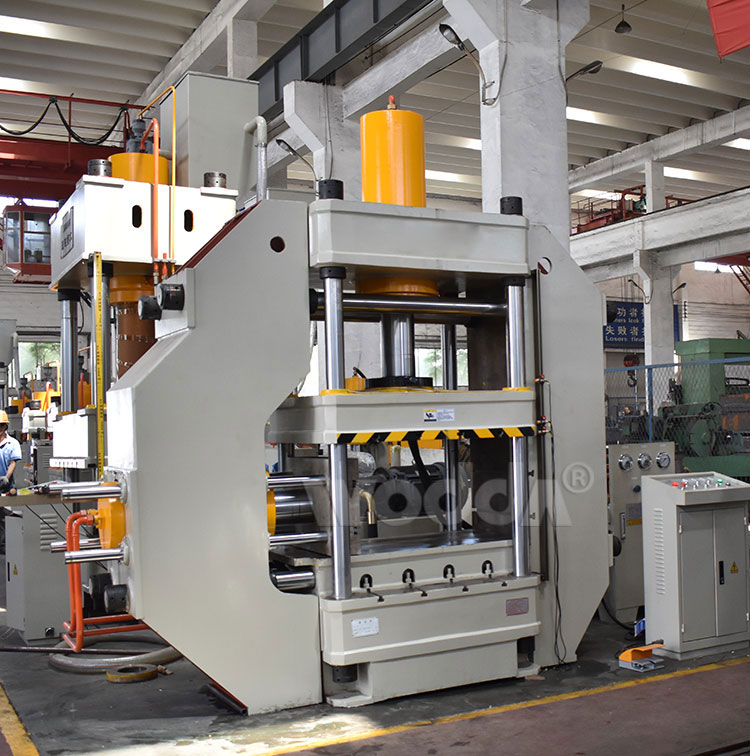 200噸(dūn)四柱液壓(ya)機