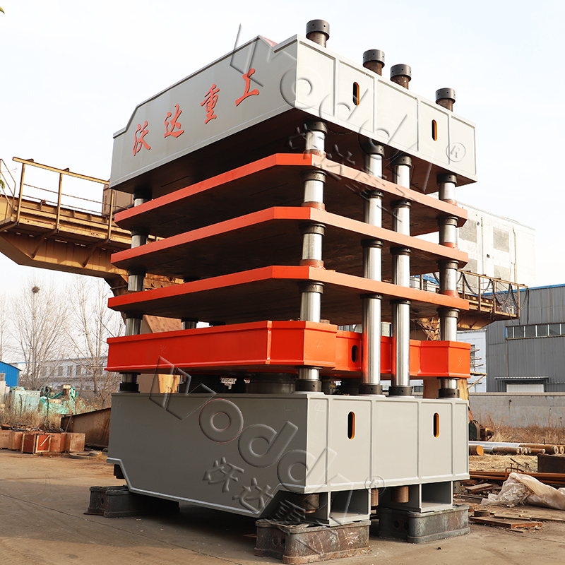 大型(xing)橡膠密封(feng)圈熱壓成(cheng)型液壓機(ji)