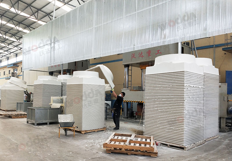 玻璃鋼風機(jī)罩成型液壓(ya)機