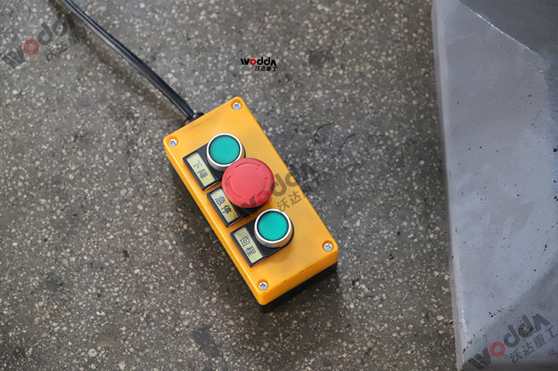 500噸拉伸液壓(yā)機急停控制(zhi)按鈕