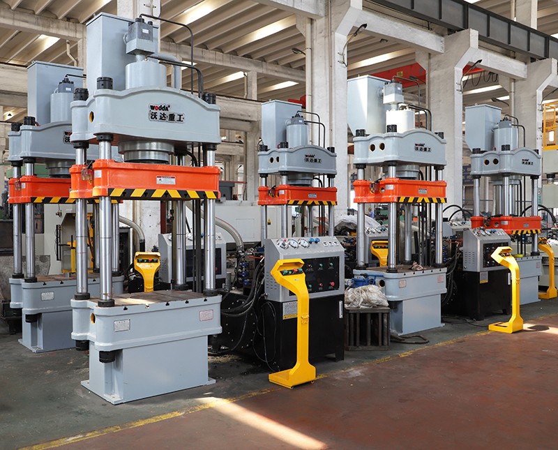 200噸汽(qì)車配件拉(la)伸液壓機(jī)