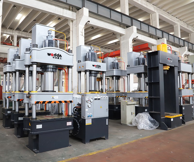 200噸汽(qi)車配件拉(lā)伸液壓機(ji)