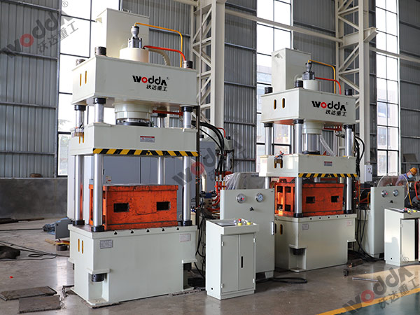 200噸四柱(zhù)拉伸液壓(yā)機