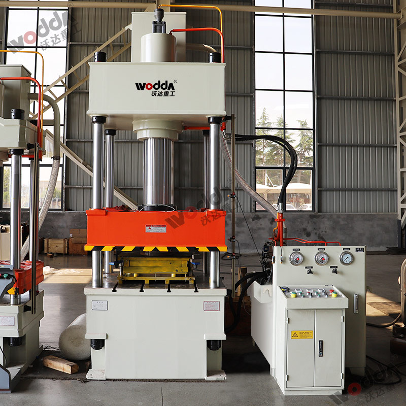 不鏽鋼闆材(cai)拉伸機