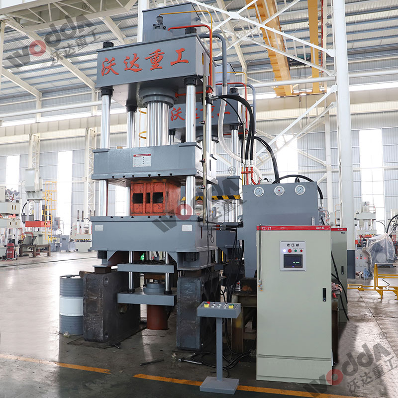 315噸(dūn)拉伸液(ye)壓機