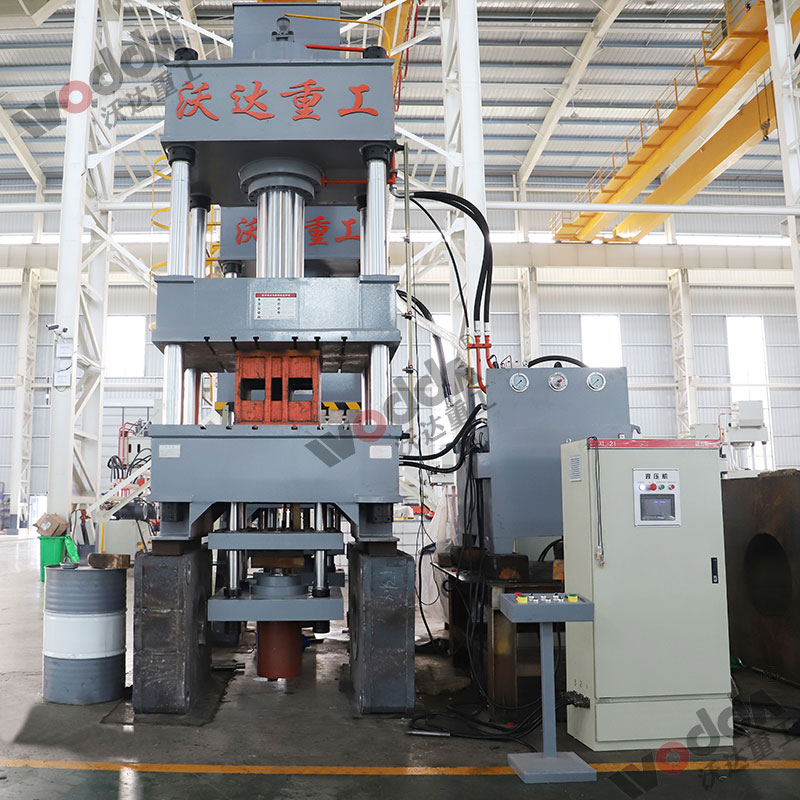 315噸(dūn)拉伸液(ye)壓機