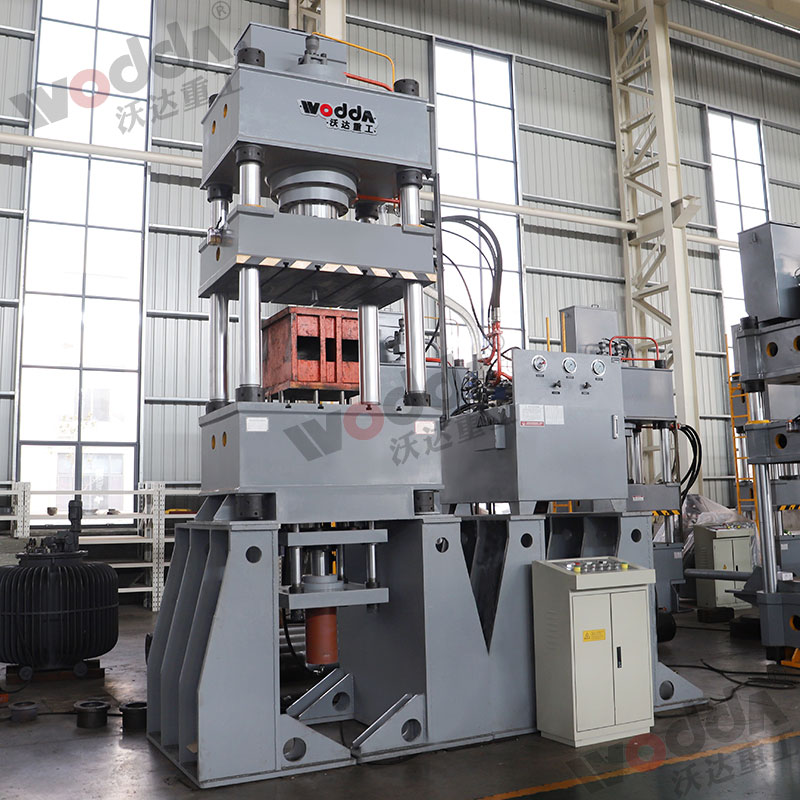 400噸(dūn)四柱拉(lā)伸液壓(ya)機