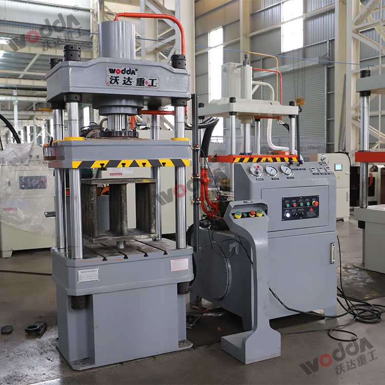 100噸拉伸(shen)液壓機