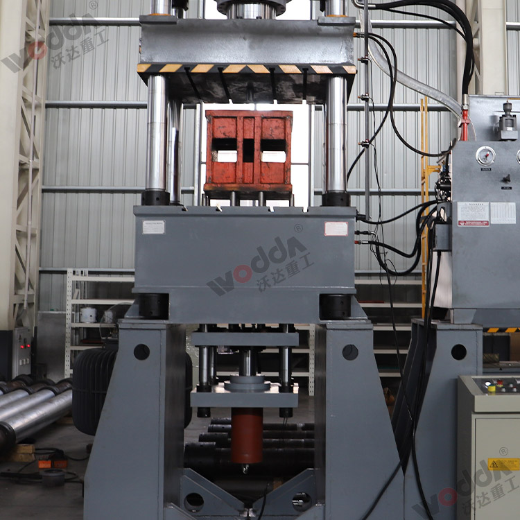 400噸液壓機(jī)（多頂杆）