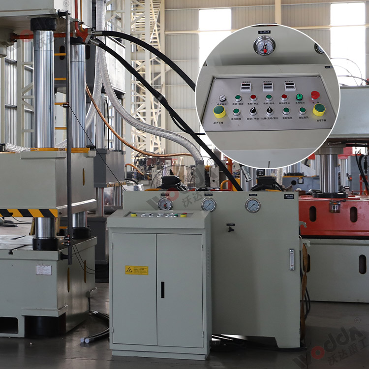 630噸四柱(zhù)液壓機（電器(qi)櫃）