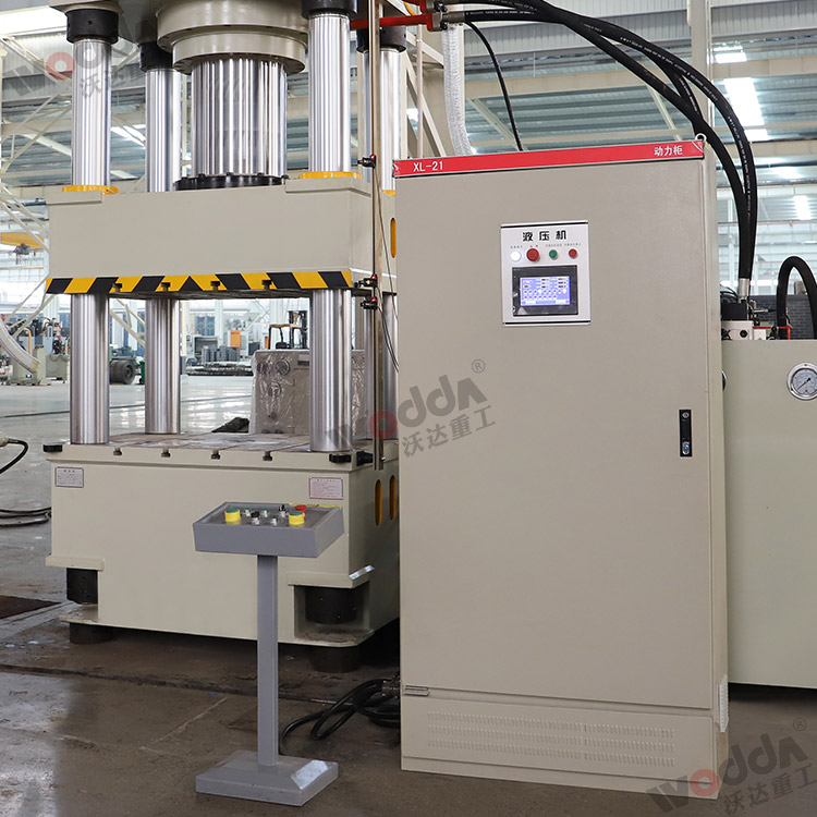 500噸拉(la)伸液壓(yā)機（移動(dòng)控制台(tái)、電氣櫃(guì)）