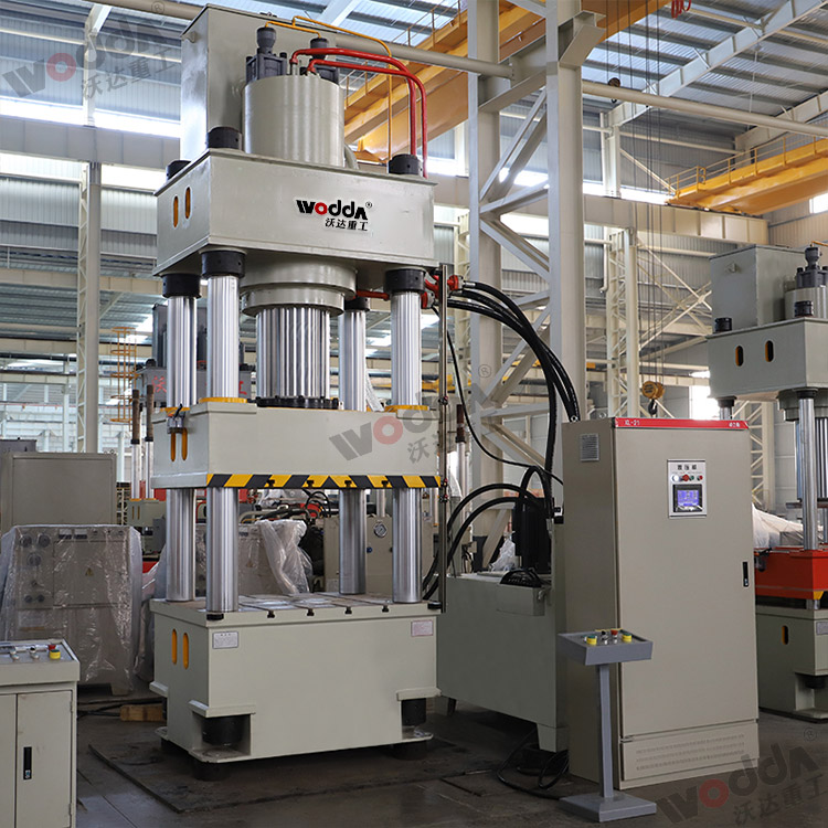 500噸(dun)液壓機(ji)帶頂出(chū)缸