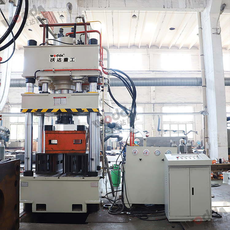 封(fēng)頭液壓(ya)機車間(jiān)現貨