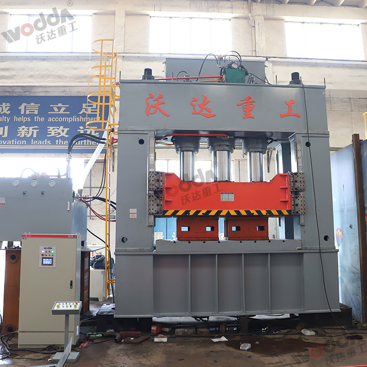 框架式薄闆(pan)拉伸液壓機