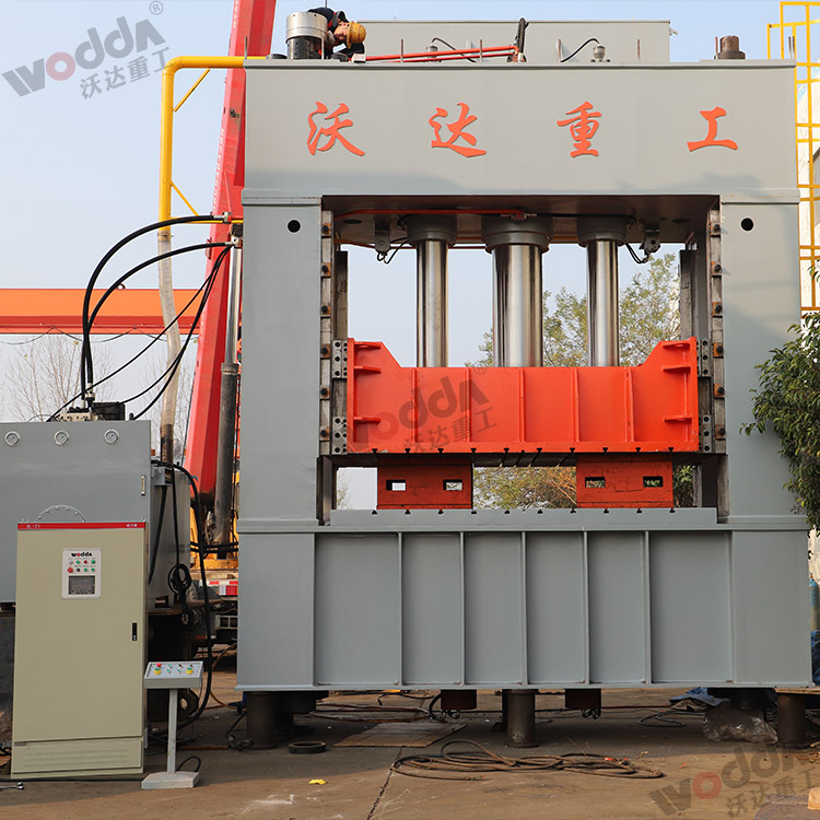 1000噸(dūn)框架液(ye)壓機