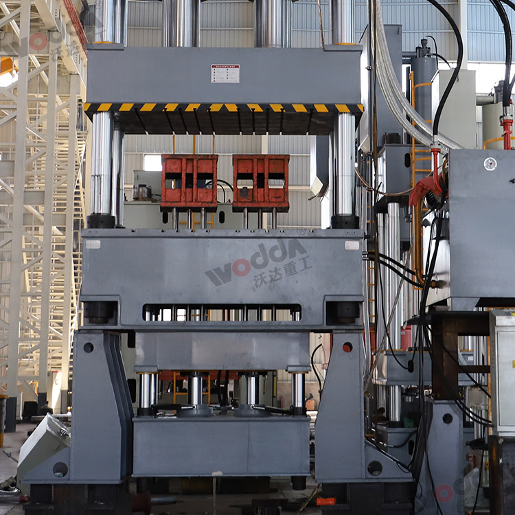 1000噸液壓(yā)機（液壓墊）