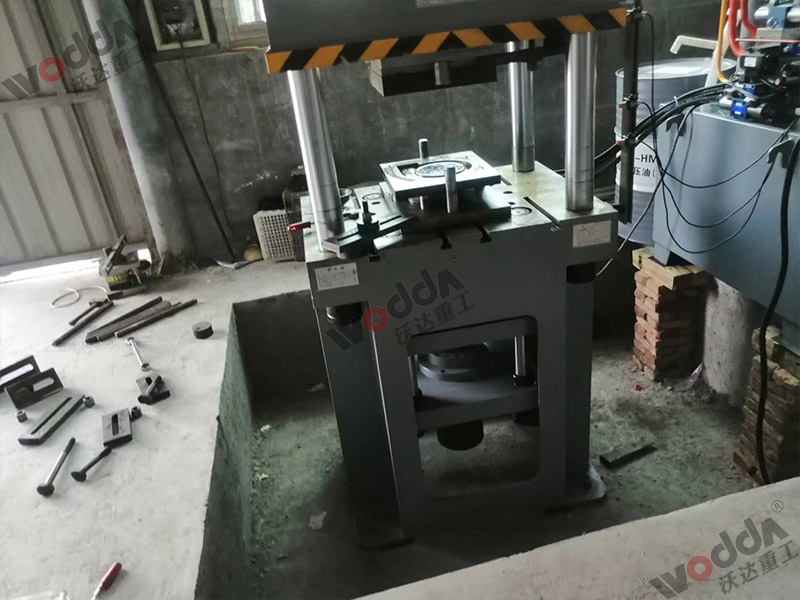 不鏽鋼離(li)心風機模具(jù)