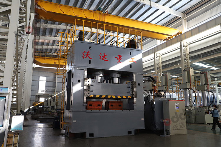 2000噸(dūn)框架液壓機(ji)（圖2）