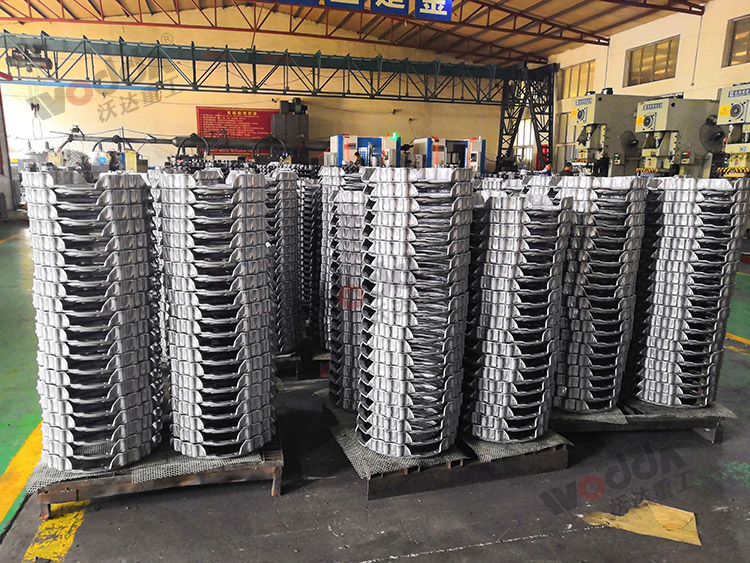 汽(qi)車離合器(qì)外殼成品(pǐn) 汽車離合(he)器外殼成(chéng)品