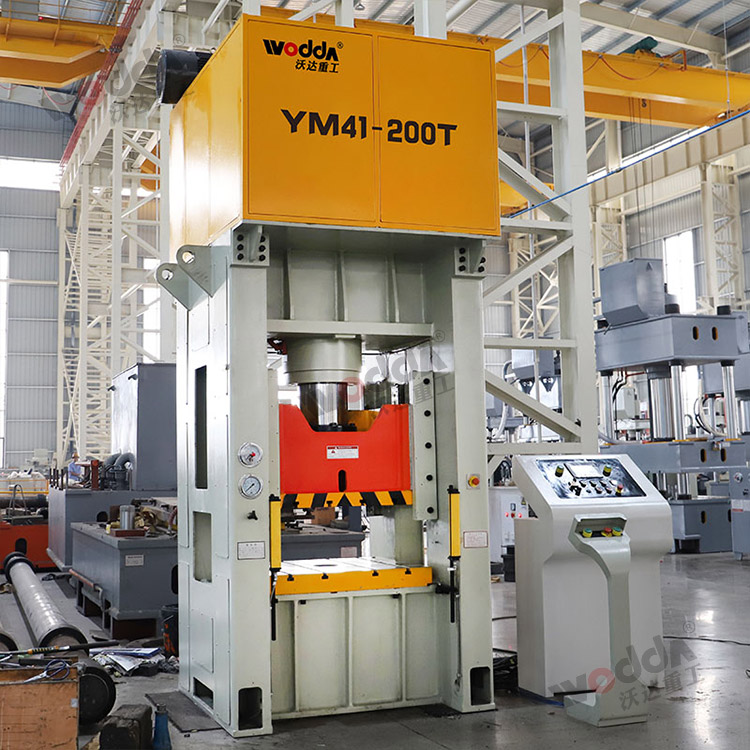 200噸框架式液(yè)壓機（圖1）