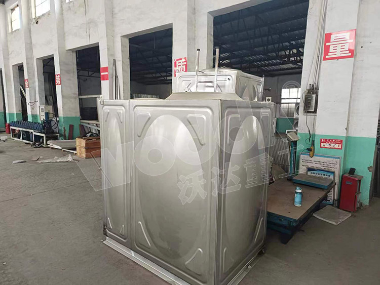 方(fang)形不鏽鋼水箱