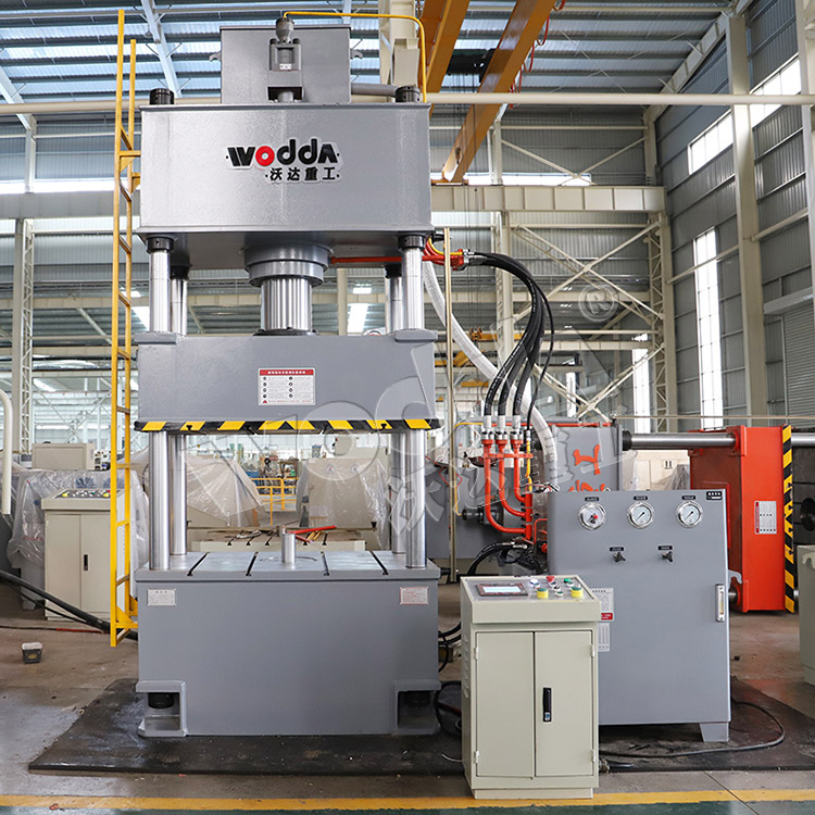 200噸(dun)四柱拉伸(shen)機