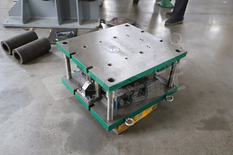 錨杆(gǎn)托盤模具