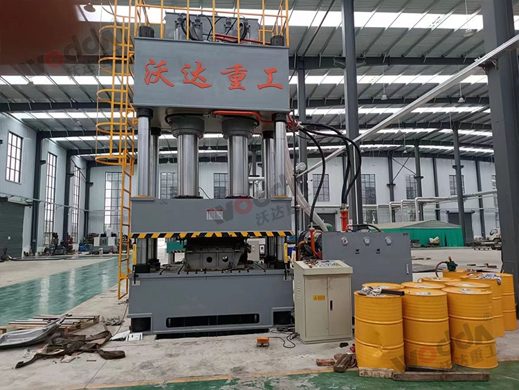 800噸(dūn)汽車配件液(ye)壓機