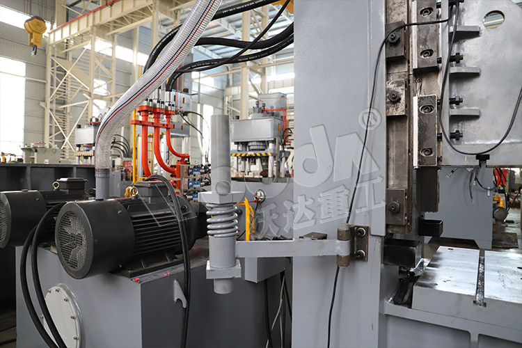 框架式液(yè)壓機電機