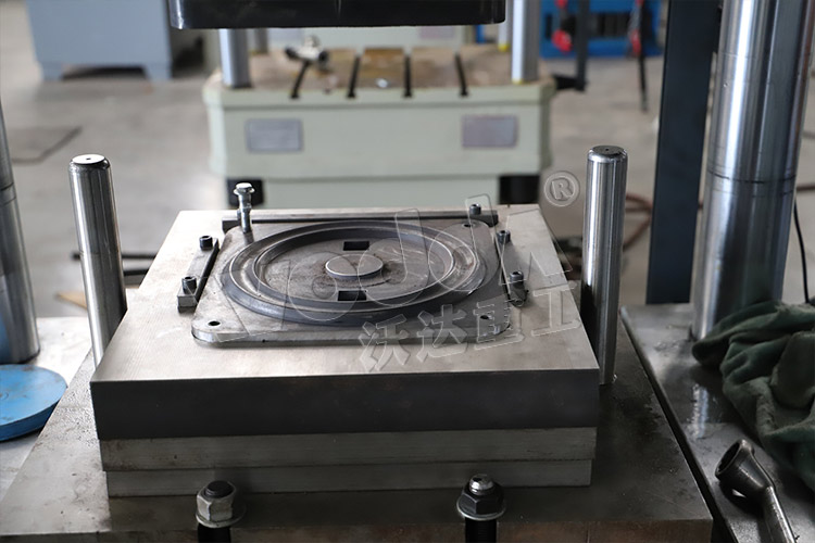 轉移(yi)托盤模具