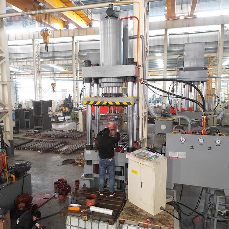 500噸冷泵(bèng)紫銅内膽深(shēn)拉伸液壓機(ji)