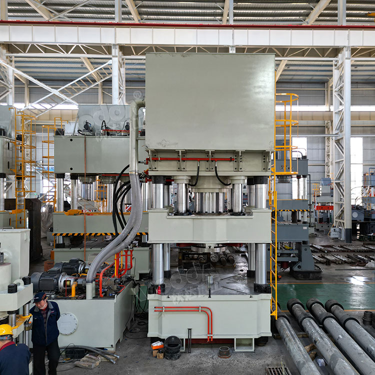 封頭(tou)液壓機背面