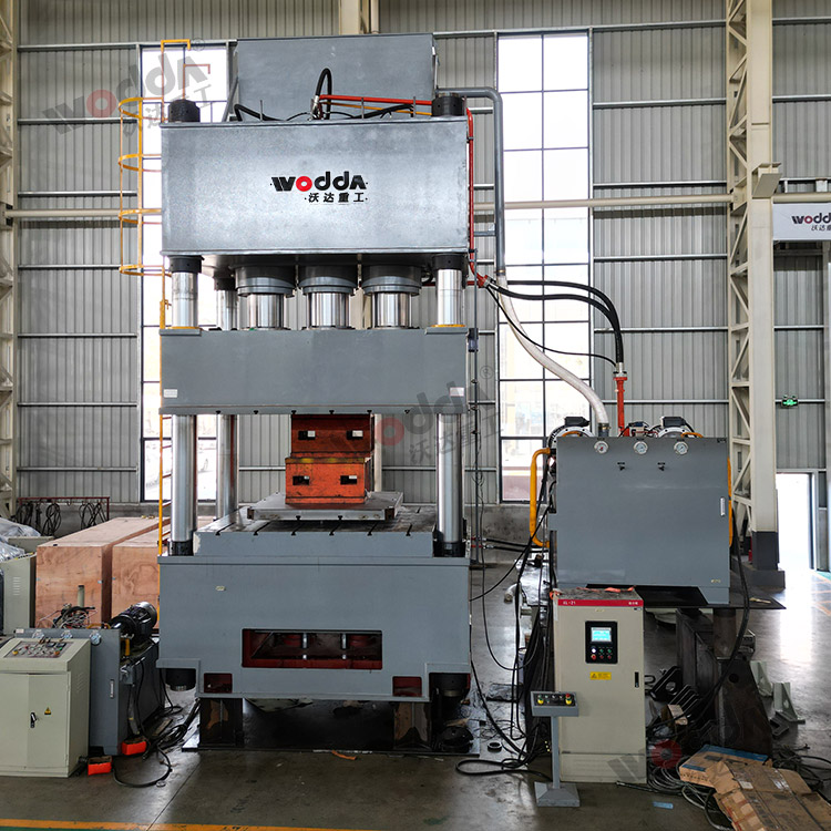 1500噸液壓墊拉伸機(ji)試機