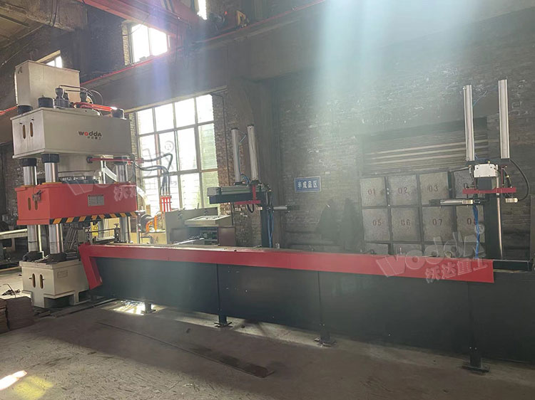 630噸錨(máo)杆托盤生(shēng)産線