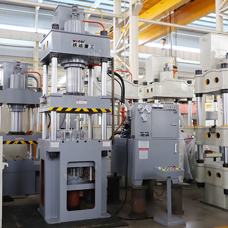 200噸四柱(zhù)拉伸液壓機(jī)