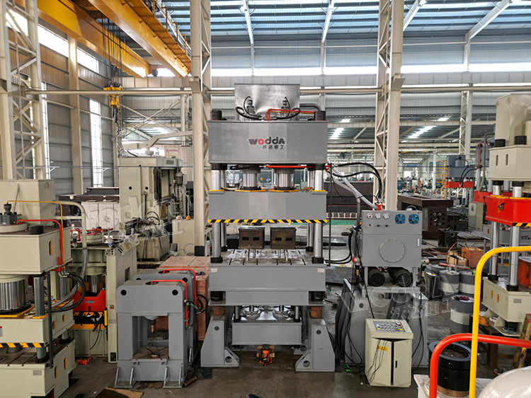 汽車钣(bǎn)金件拉伸液壓機(jī)