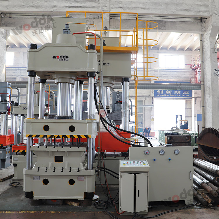 315噸拉伸液壓(ya)機（上置液壓(yā)墊2）