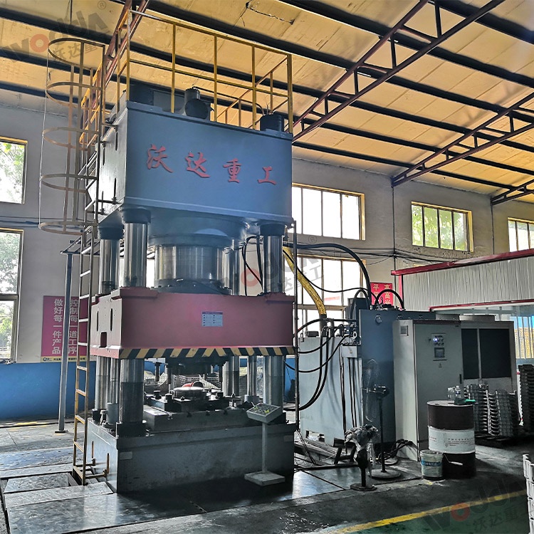 2000噸汽車離(lí)合器殼體拉伸(shen)液壓機