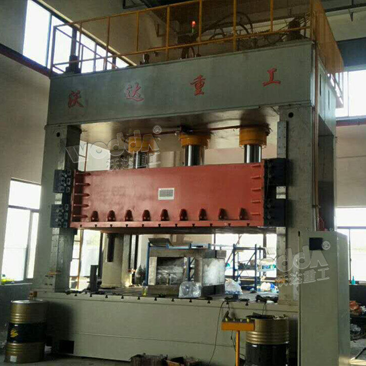 800噸(dūn)框架式液壓(ya)機