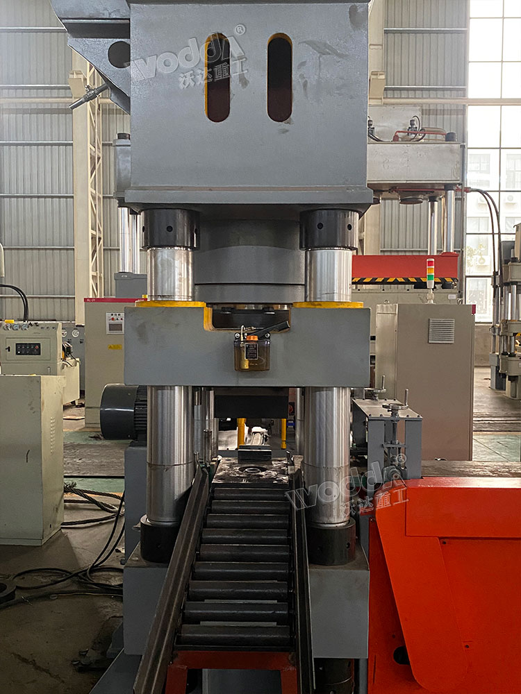 錨杆托(tuō)盤自動出料(liao)